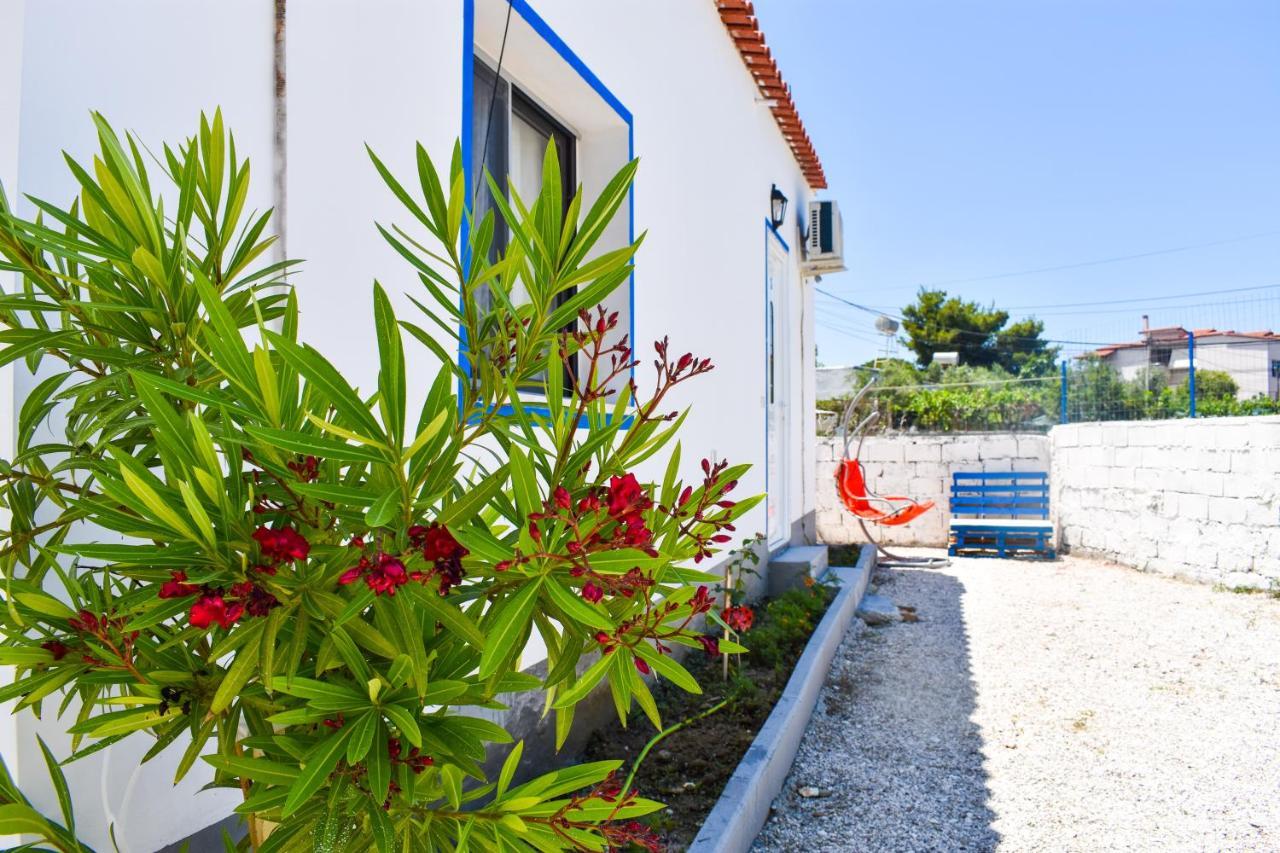 Troi Beach House فلورا المظهر الخارجي الصورة