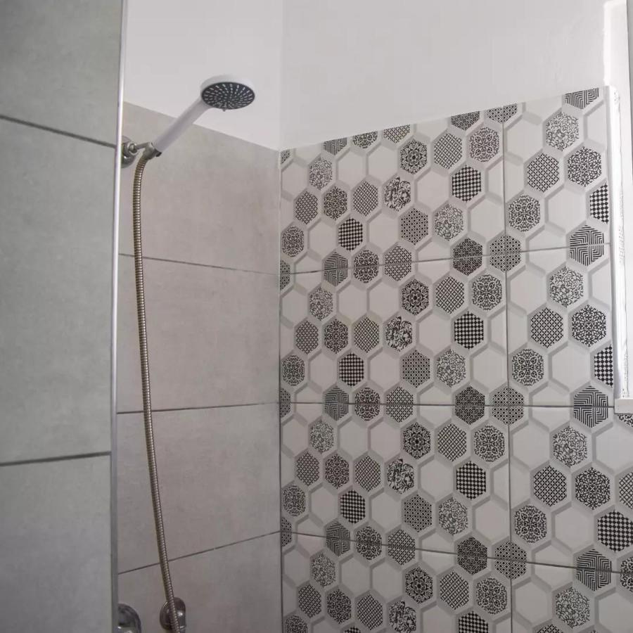 Troi Beach House فلورا المظهر الخارجي الصورة